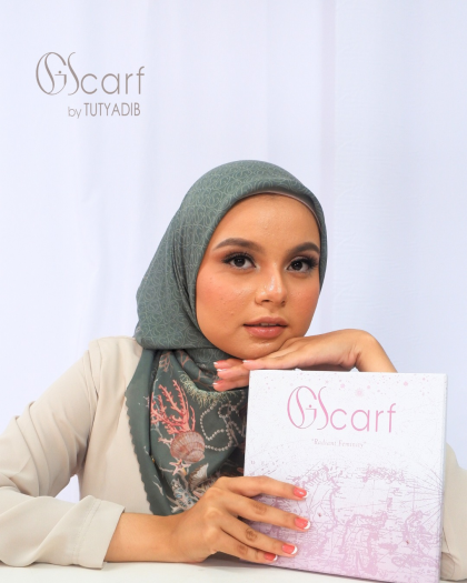 KERUDUNG GISCARF MOTIF KALINYAMAT