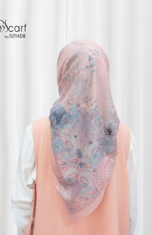 KERUDUNG MOTIF PUTRI KAMALIAH GISCARF BY TUTYADIB