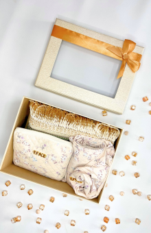 SET HAMPERS RAYA SERIES. 2